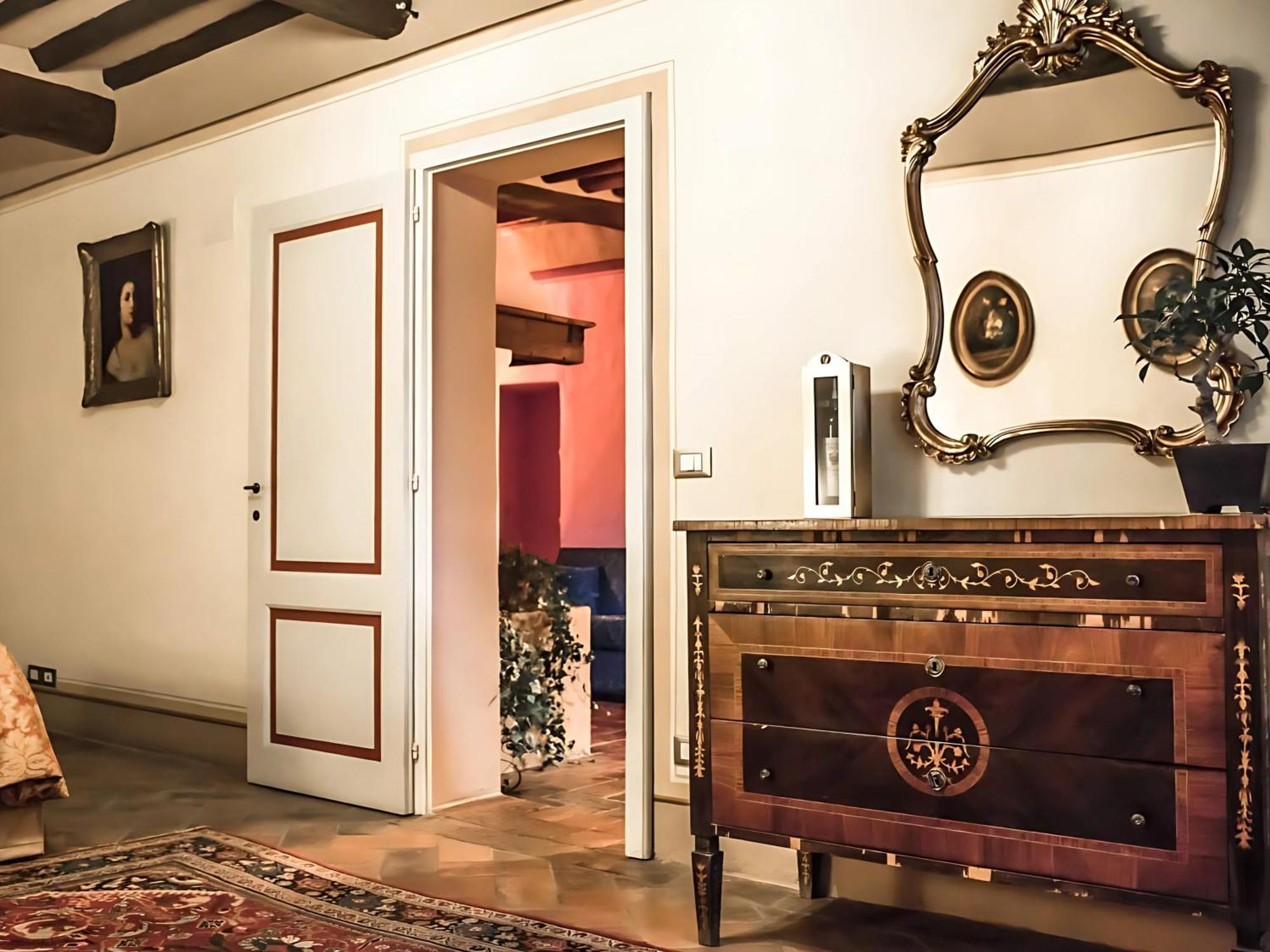 Locanda Il Pino サン・ジミニャーノ 部屋 写真